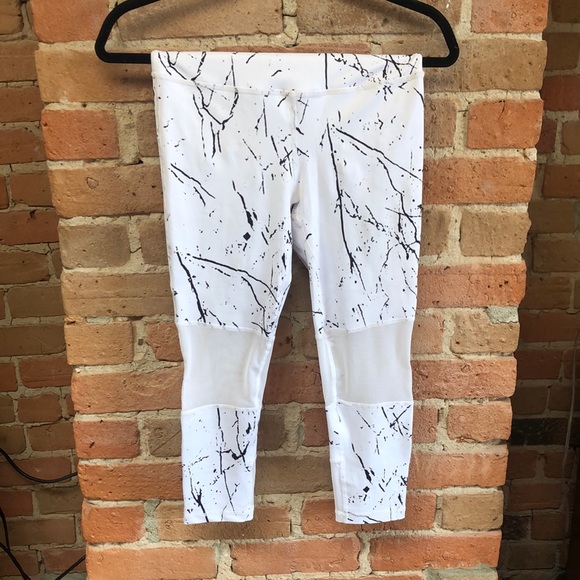 True Activewear crop legging - Picture 1 of 3